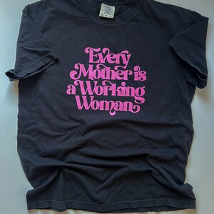 Working Mom Graphic Tee: Trendy Oversized Mama Shirt image 3