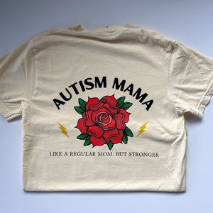 Camiseta floral Autism Mama: Camiseta Comfort Colors de conscientização sobre autismo