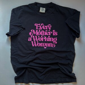 Working Mom Graphic Tee: Trendy Oversized Mama Shirt image 2