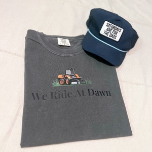 夜明けに乗ろうシャツ、お父さんジョークTシャツ、子供からの父の日ギフト、面白いお父さんシャツ、メンズグラフィックTシャツ、お父さんのためのTシャツ、新米パパへのギフト