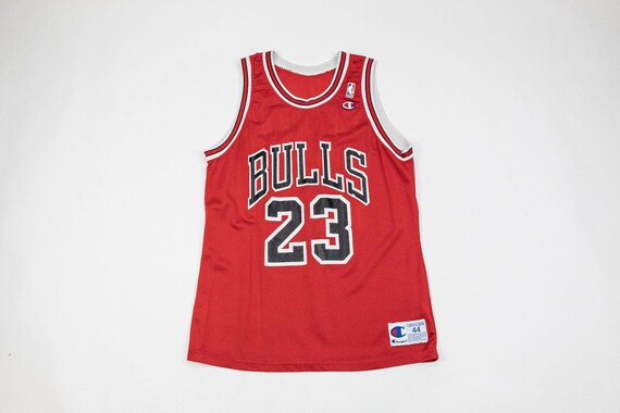 bulls jersey shirt