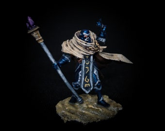 Miniatura pintada à mão do Feiticeiro Warforged - Estatueta de RPG de mesa D&D