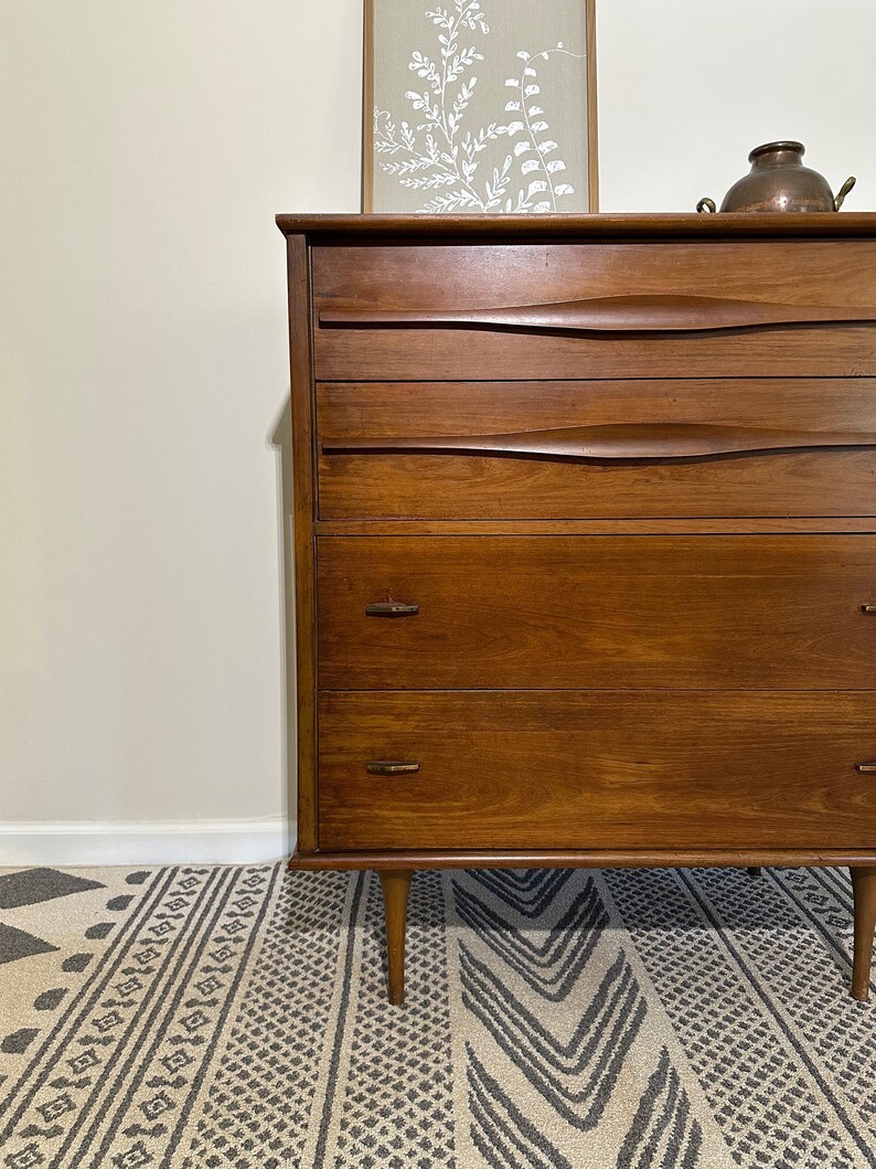 Mid Century Modern Tallboy Dresser // Vintage MCM Furniture // Living
