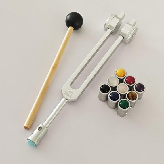 136.1Hz 重み付きOM音叉（宝石付き） - Etsy 日本