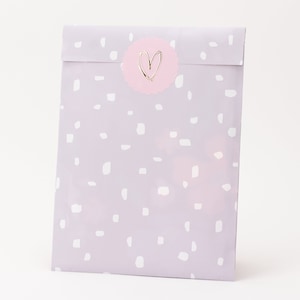 Sacs en papier minimalisme, lilas | Été, sacs cadeaux, emballages cadeaux, sac plat, sacs en papier, printemps
