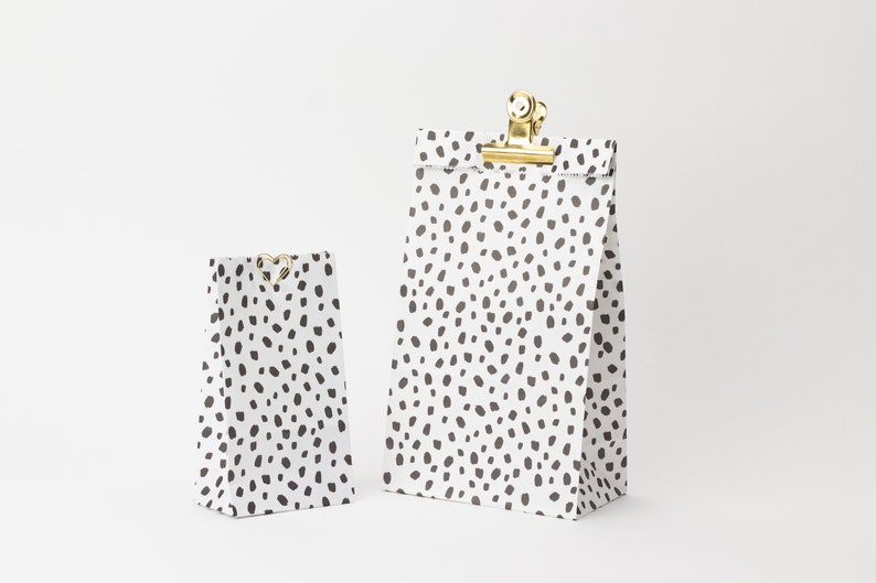 Geschenktüten Pinsel-Punkte Papiertüten, Geschenkverpackung, Blockbodenbeutel Bild 1