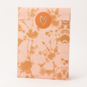 Papiertüten Batik | Geschenktüten, Geschenkverpackung, Flatbag, Tie-Dye