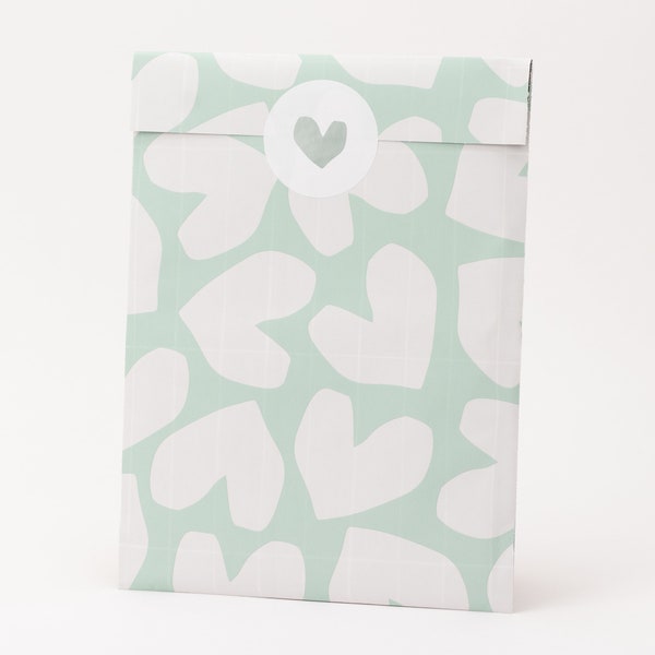 Papiertüten Minty Hearts | Sommer, Geschenktüten, Geschenkverpackung, Flatbag, Paper bags, Frühling