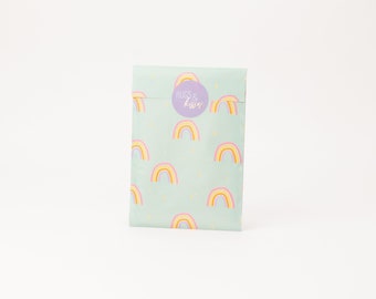 Papieren zakjes regenboog, 12 x 19 cm | Verjaardag, cadeauzakjes, verpakkingen, platte tas, kinderverjaardag, feestzakjes, kinderen