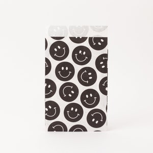 Papiertüten Smileys Geschenktüten, Geschenkverpackung, Flatbag, Kindergeburtstag, Mitgebseltüten Bild 4