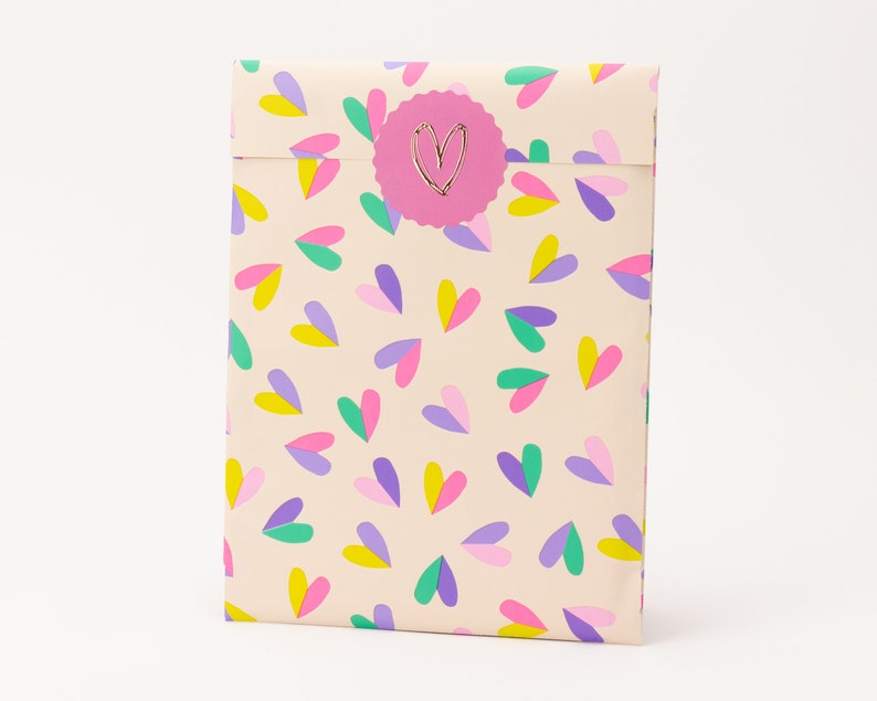 Papieren zakken tweekleurige harten Cadeauzakjes, verpakkingen, platte tas, papieren tas, Etsy-verkoper, papieren zakken, liefde afbeelding 2