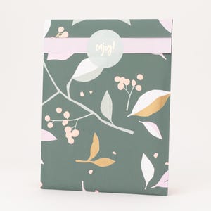 Sacs en papier Feuilles et Baies, vert, lilas | Automne, Hiver, Sacs cadeaux, Emballage cadeau, Sac plat, Sacs en papier