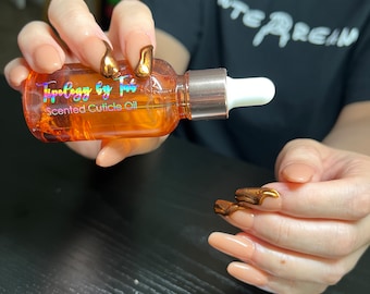 Aceite perfumado para cutículas: mezcla de aceite de jojoba y aguacate