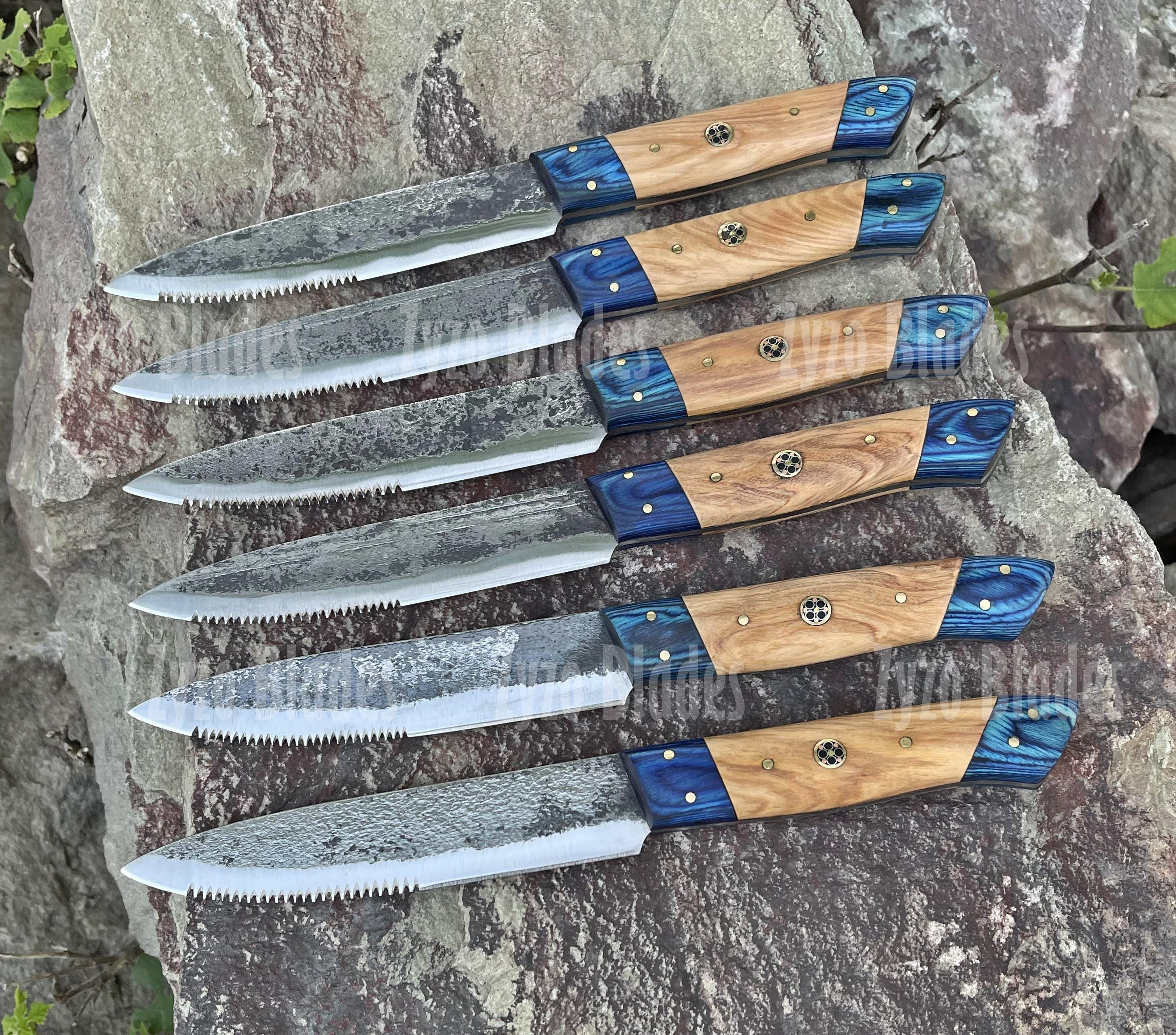 Vintage Accord Sheffield Stainless 7 Serrated Steak Knives Blue