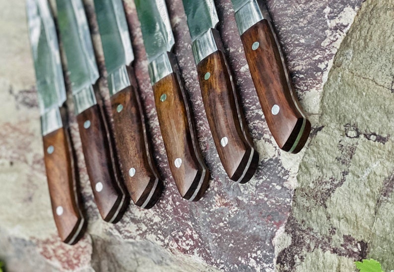 Handmade Steak knives sets 
BBQ STEAKS KNIFE
cutlery gift set,steaks knives forks,kitchen dining,steak knives,steak blades,table knives,
steak eaters,vintage steaks,cutlery and knives,Christmas gift,Full Tang knife,
Utility Knives,Thanksgiving Gift
