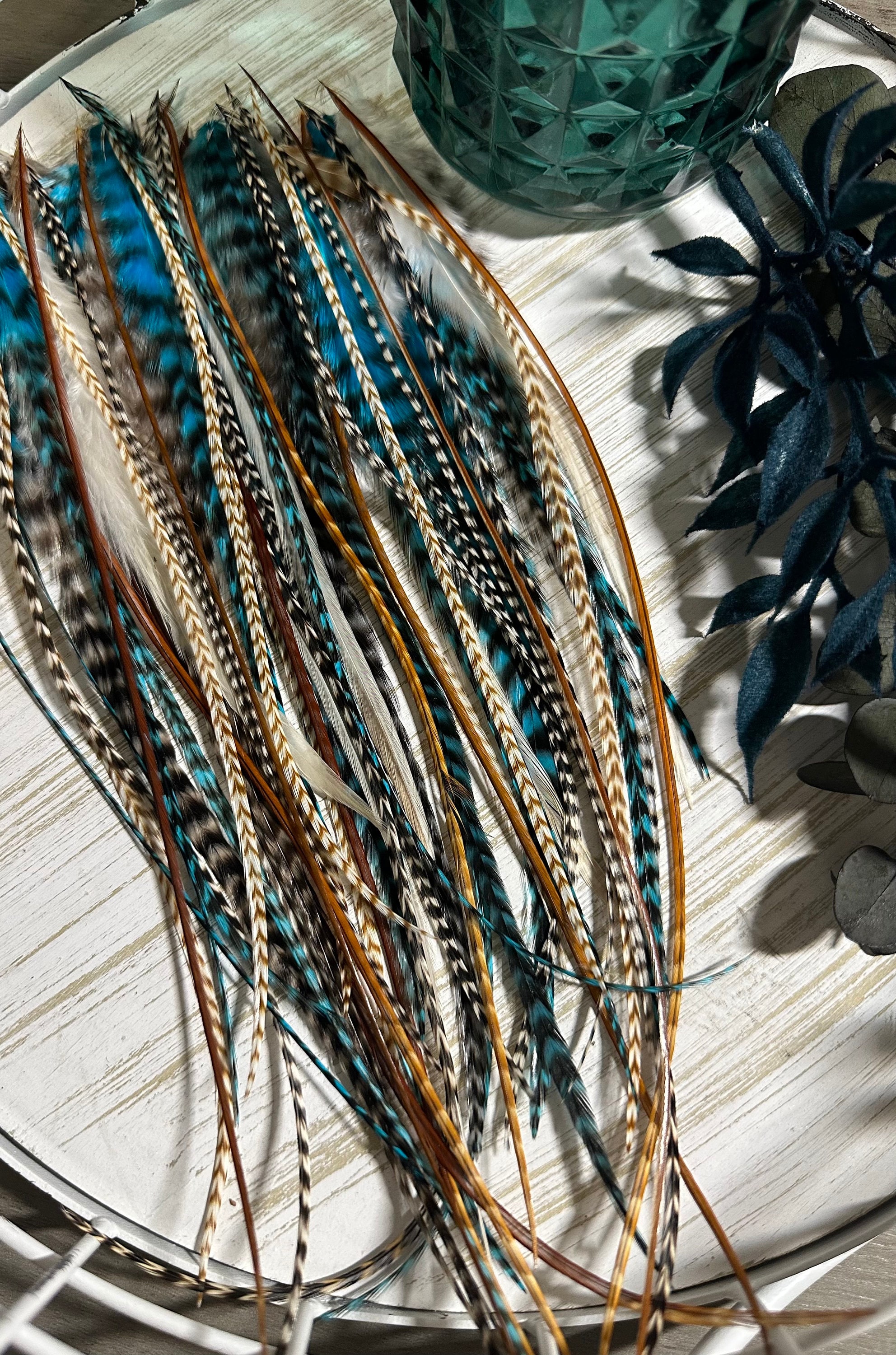 Natural Feather Hair Extensions 7-11 Inch Boho Style DIY Kit Beads 12 Pcs Boho Feather Hair Clip Extensions for Women - Stylish  main image 3