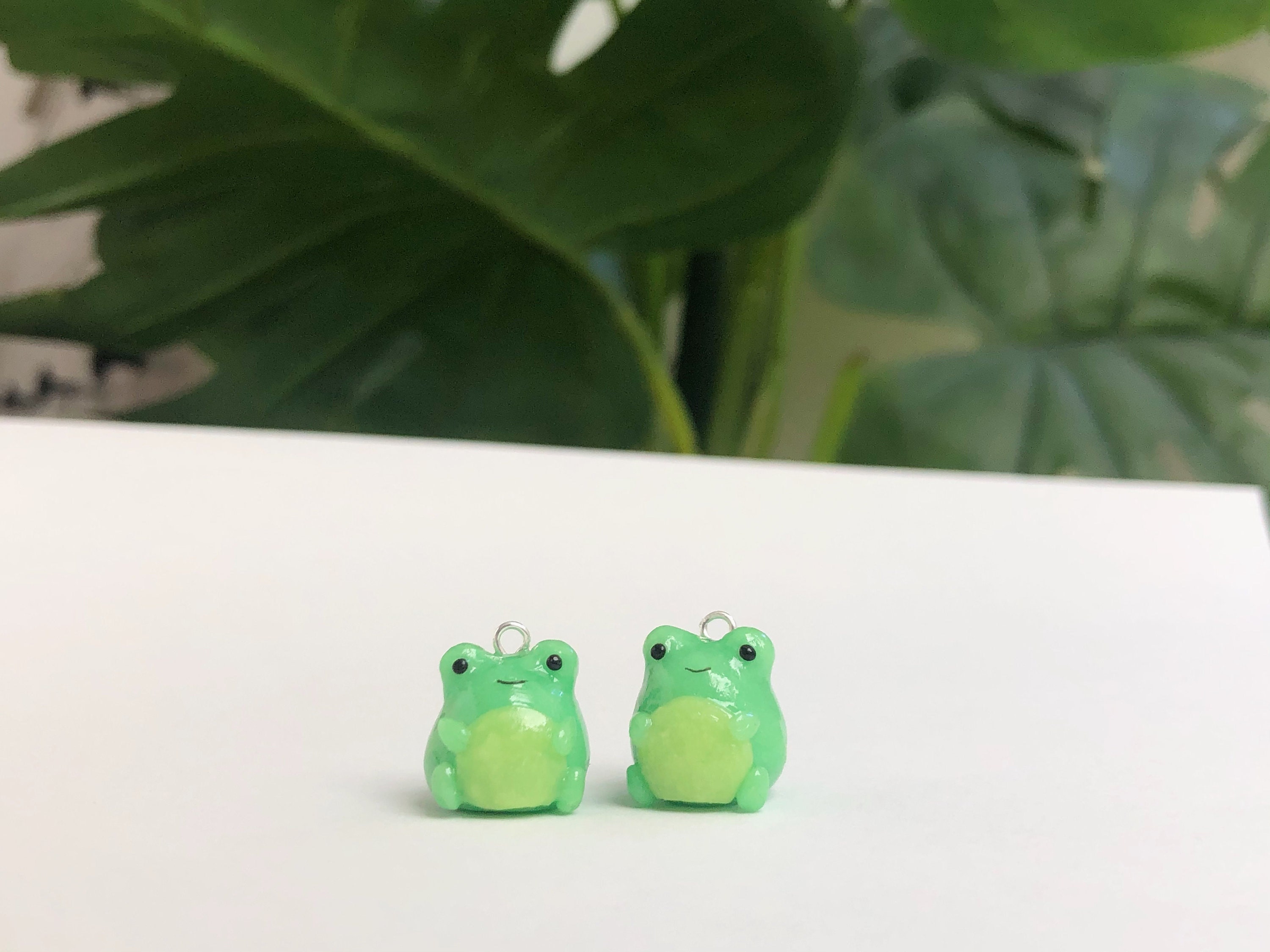 Tiny Frog Charm (Single Charm)