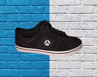 airwalk black slip on shoes