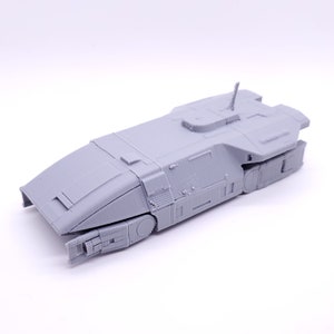 UT-47 Kodiak Drop Shuttle  - 1&quot;, 3&quot;, 6&quot;, 12&quot; or 18&quot; Model - Custom Spaceship Sci-fi Model Kit