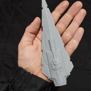 Bellator Class Custom Dreadnought Star Destroyer Ship - 7.5&quot; Model Miniature
