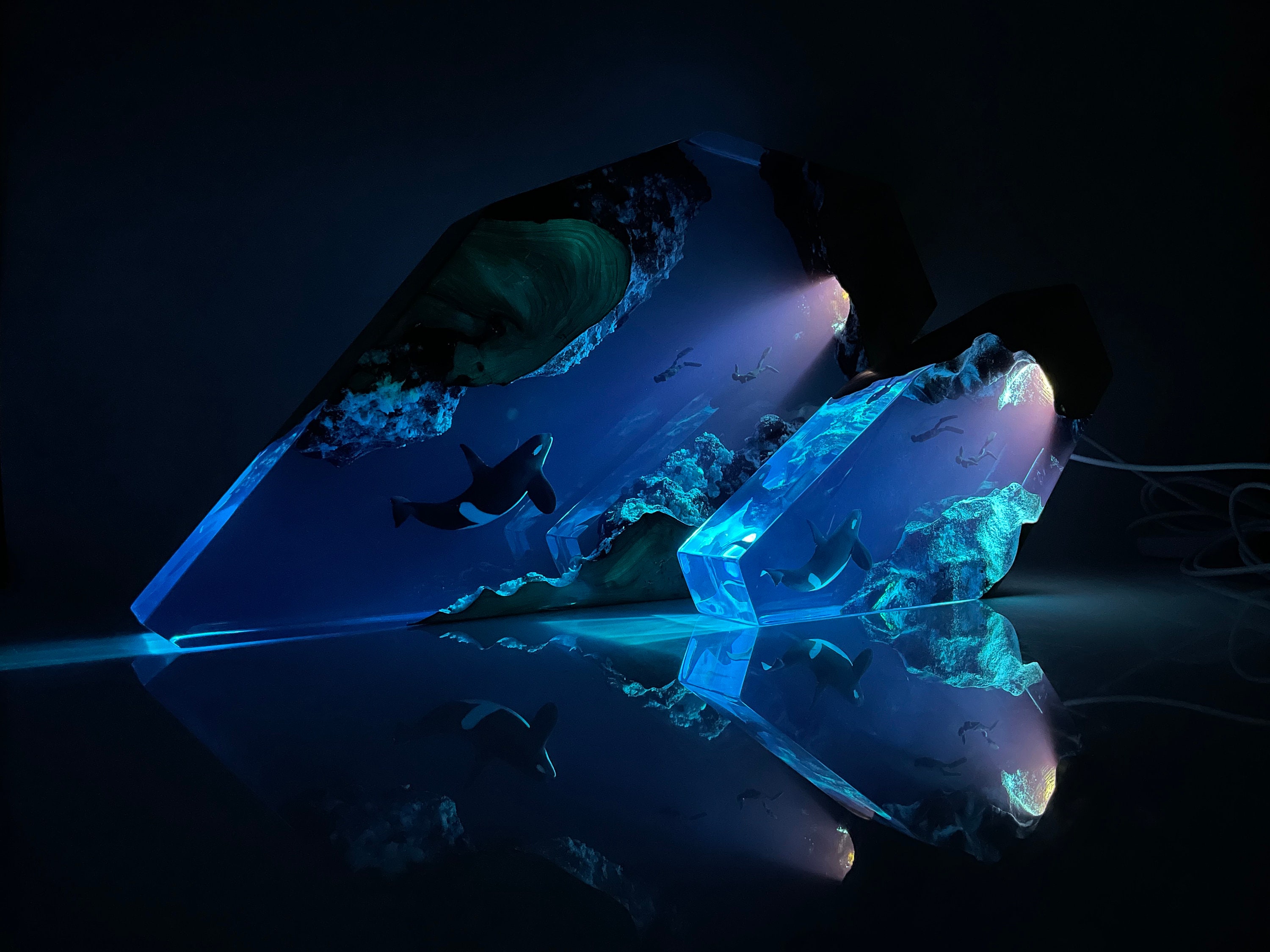 Orca & Diver Resin Wood Night Light, LED Table Lamp, Home Decor - Etsy