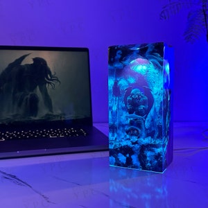 Handcrafted Cthulhu Art Resin Wood Night Light Desk Decor - Perfect Gift for Horror Fans, Christmas gift for him