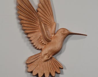 Wooden Hummingbird Wall Decor – Elegant Nature-Inspired Art