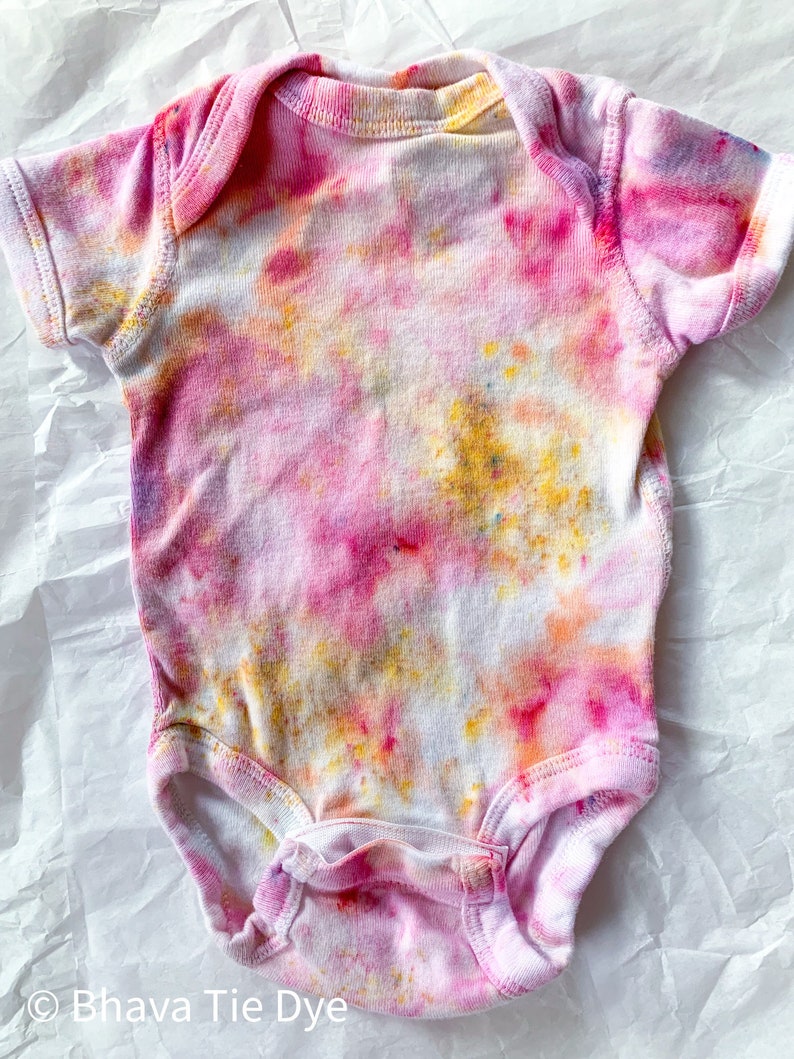 PEONY onesie newborn baby pink yellow 0-3 months