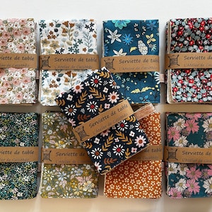 Serviette de table doublée en tissu  : motifs fleurs