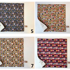 Serviette de table doublée en tissu pour fille : motifs fleurs image 3