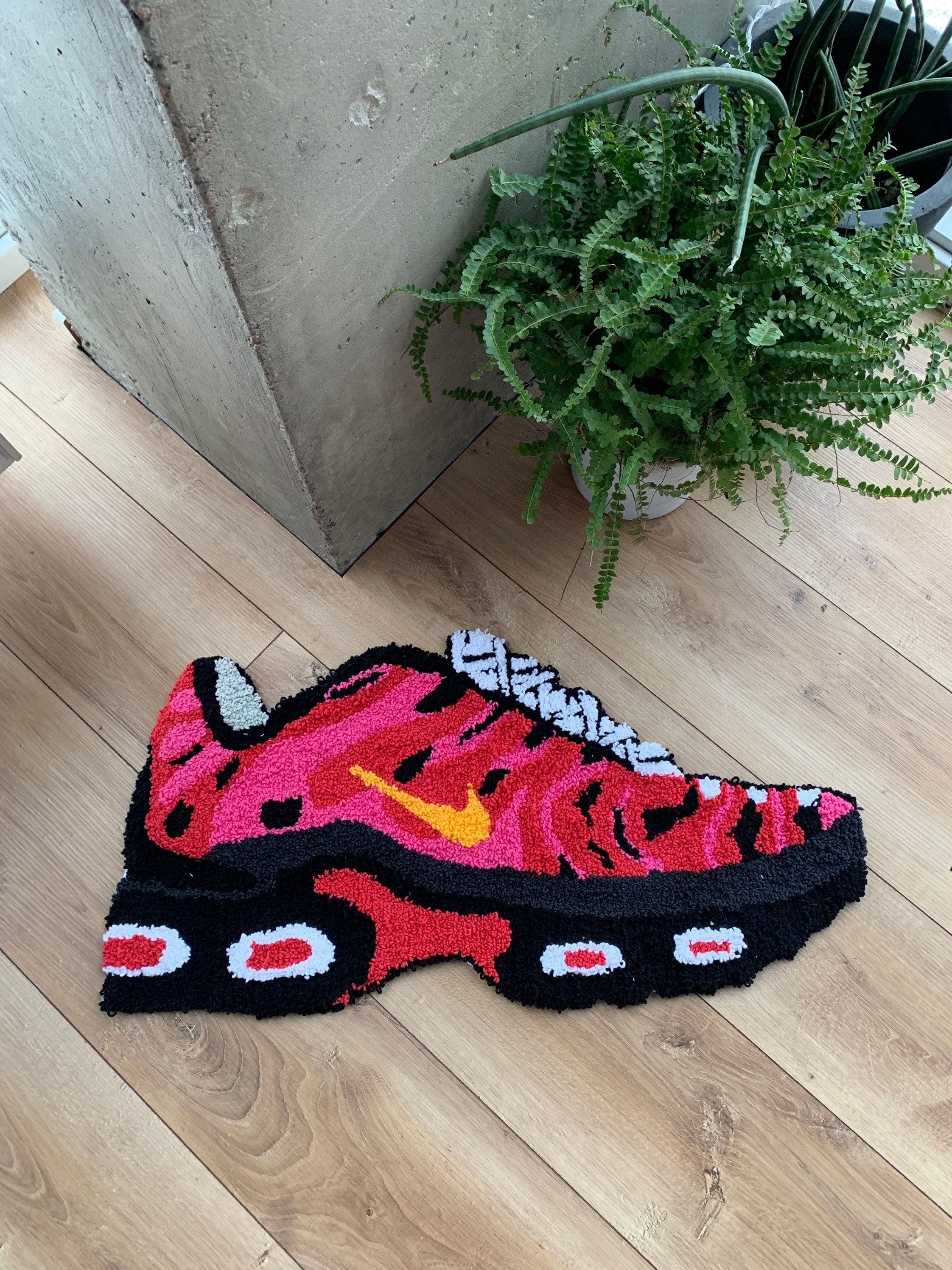 Handgemachter TuftedTeppich Nike Air Max Tn Sie K nnen Jede Etsy handgemachter-tuftedteppich-nike-air-max-tn-sie-k-nnen-jede-etsy