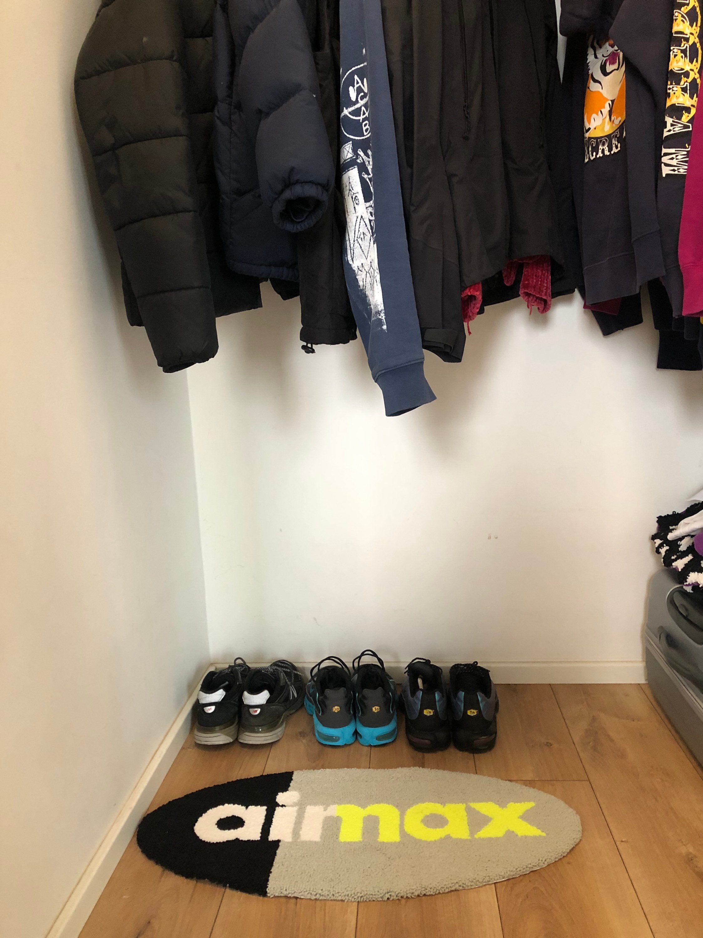 Rug Nike Air Max Tn Custom Tufting Tuft. Any Color Available | Etsy