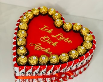 Xxl Pralinen Torte mit herz ein Geschenk  zum Muttertag ,Hochzeitstag, Geburtstag ,Verlobung, Hochzeit, Valentinstag, oder einfach so.