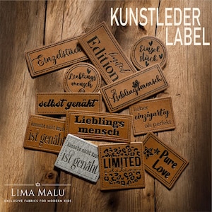 Könnte beinhalten: Eine Sammlung brauner Leder-Etiketten mit verschiedenen Texten, darunter "Limited Edition", "Lieblingsmensch", "Selbst Genäht", "Pure Love" und "Einzelstück".