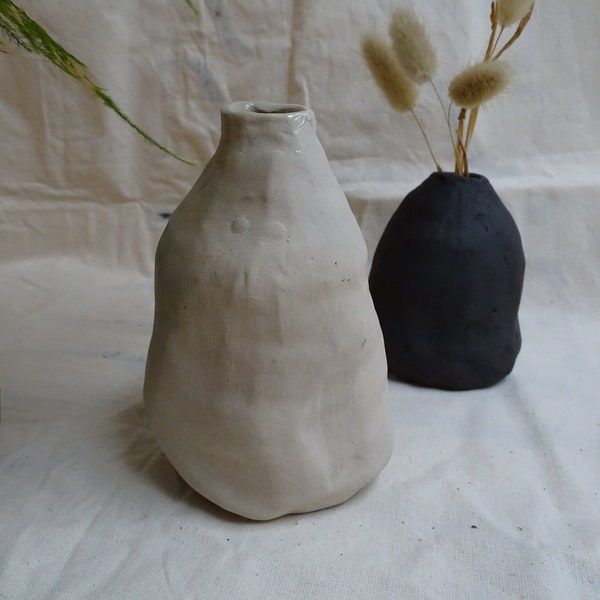 Petit vase fait main - Céramique enroulée - Vase bouton de poterie - Finition mate en grès