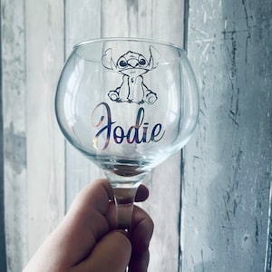 Personalised cocktail glass, gin glass, birthday gift, anniversary gift, Christmas gift. Fully customised, stitch glass, lilo and stitch