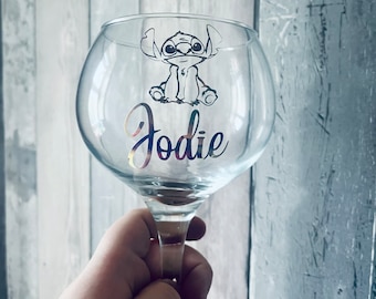 Copa de cóctel personalizada, copa de ginebra, regalo de cumpleaños, regalo de aniversario, regalo de Navidad. Totalmente personalizado, stitch glass, lilo y stitch