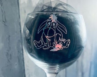 Personalised cocktail glass, gin glass, birthday gift, anniversary gift, Christmas gift. Fully customised, Eeyore glass, Winnie the Pooh