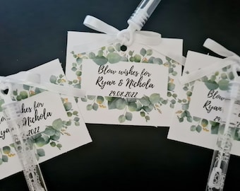 Favour bubbles with personalised tag | Wedding favours | Wedding bubbles | Alternative to confetti | Bubble favours | Wedding confetti