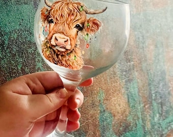 Highland cow glass | Gin balloon glass | personalised Gin Glass | Gift | cocktail Glass | personalised cocktail glass | Christmas glass