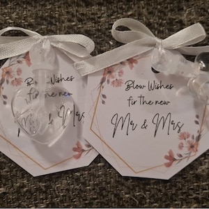 5x Wedding favour touchable bubbles with personalised label | wedding favours | Bubble confetti | Wedding bubbles | Favours | Bubbles