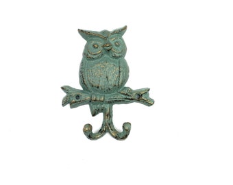 Cast Iron Owl Hook, hook, coat hook, wall hook, coat hanger, towel hook, cast iron hook, animal hook, bird hook, owl hook, owl, bo50GRN