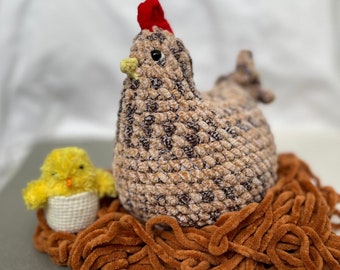 Crochet pattern, hatching egg chicken, chicken mom