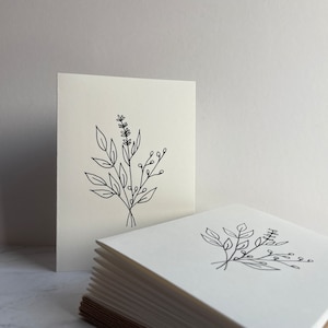 Set of 10 Plain Minimalist Hand Drawn Greeting Cards with Kraft Envelopes, 3.5” x 5” size, Blank Inside, Floral Thank You Cards