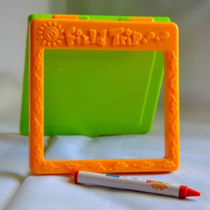 McDonald's Happy Meal 1992 Field Trip Assiette à frotter avec crayon
