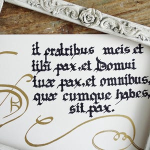 Lettres bibliques prière latines, bénédiction de la maison, décoration murale catholique enluminée, calligraphie gothique, art à l'encre, bénédiction de la maison latine religieuse