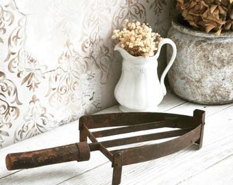 Antique Sad Iron Stand, Primitive Iron Rest, Rustic Hot Pot Stand, Farmhouse Kitchen Decor