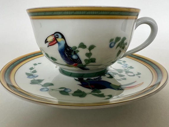 100% Authentic Hermes Toucans Teacup & Saucer Set~with Bird Figure