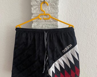 Spodenki sportowe Adidas vintage, sprinterskie, rozmiar L, retro