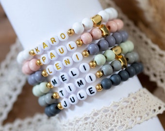 Armband mit Name aus Holz-Perlen personalisiert, personalisiertes Armband, Perlen Armband personalisiert, Namensarmband, Muttertagsgeschenk